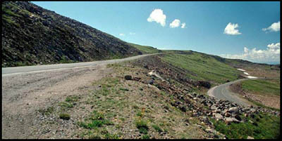 Photo of the current Beartooth Highway, showing a narrow two-lane roadway