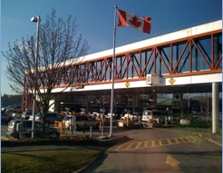 Photo of the Pacific Highway border crossing.