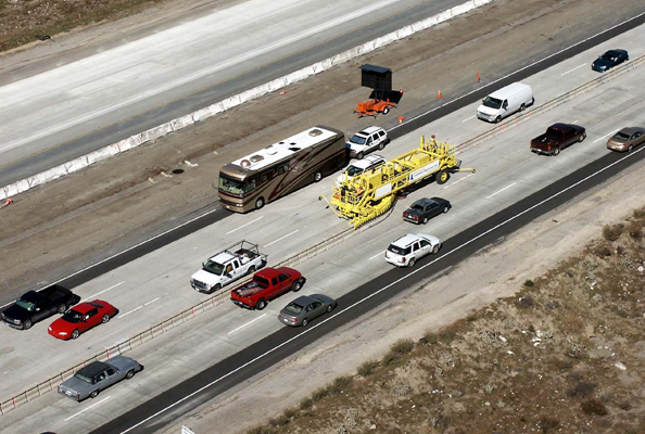 Aerial photo of a zipper truck implementing dynamic lane change.